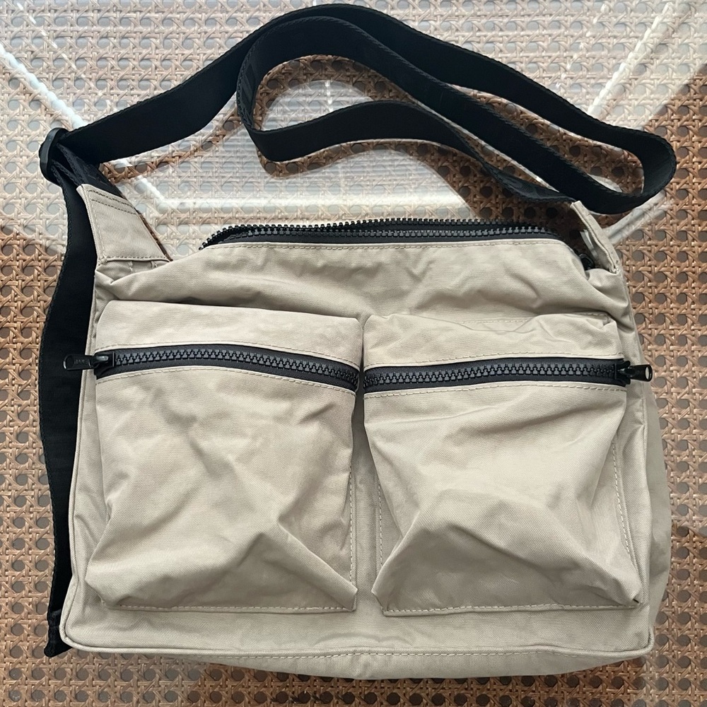 Baggu Medium Cargo Crossbody